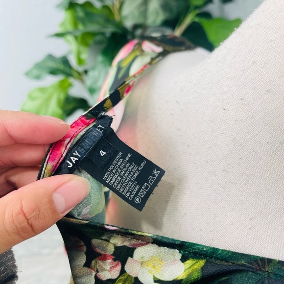 JayGodFrey Black Sheer Floral Smocked Sleeve Smocked Chiffon Style Dress - Picture 7 of 8